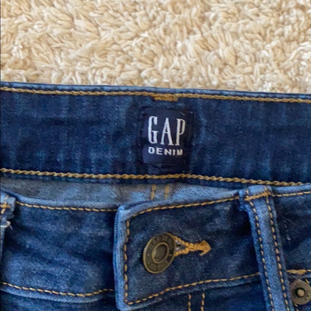 Distressed Gap Denim Skinny Jeans - Picture 3 of 4